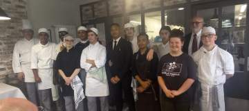 L'équipe invitée par les CAP 1ère année cuisine